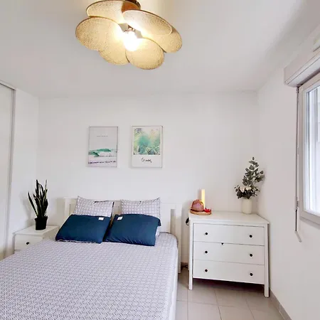 公寓 Sea View - Quiet Location, Air Conditioning & Parking